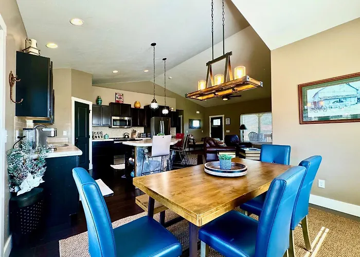 Glacier Park Getaway - Rustic Range Retreat