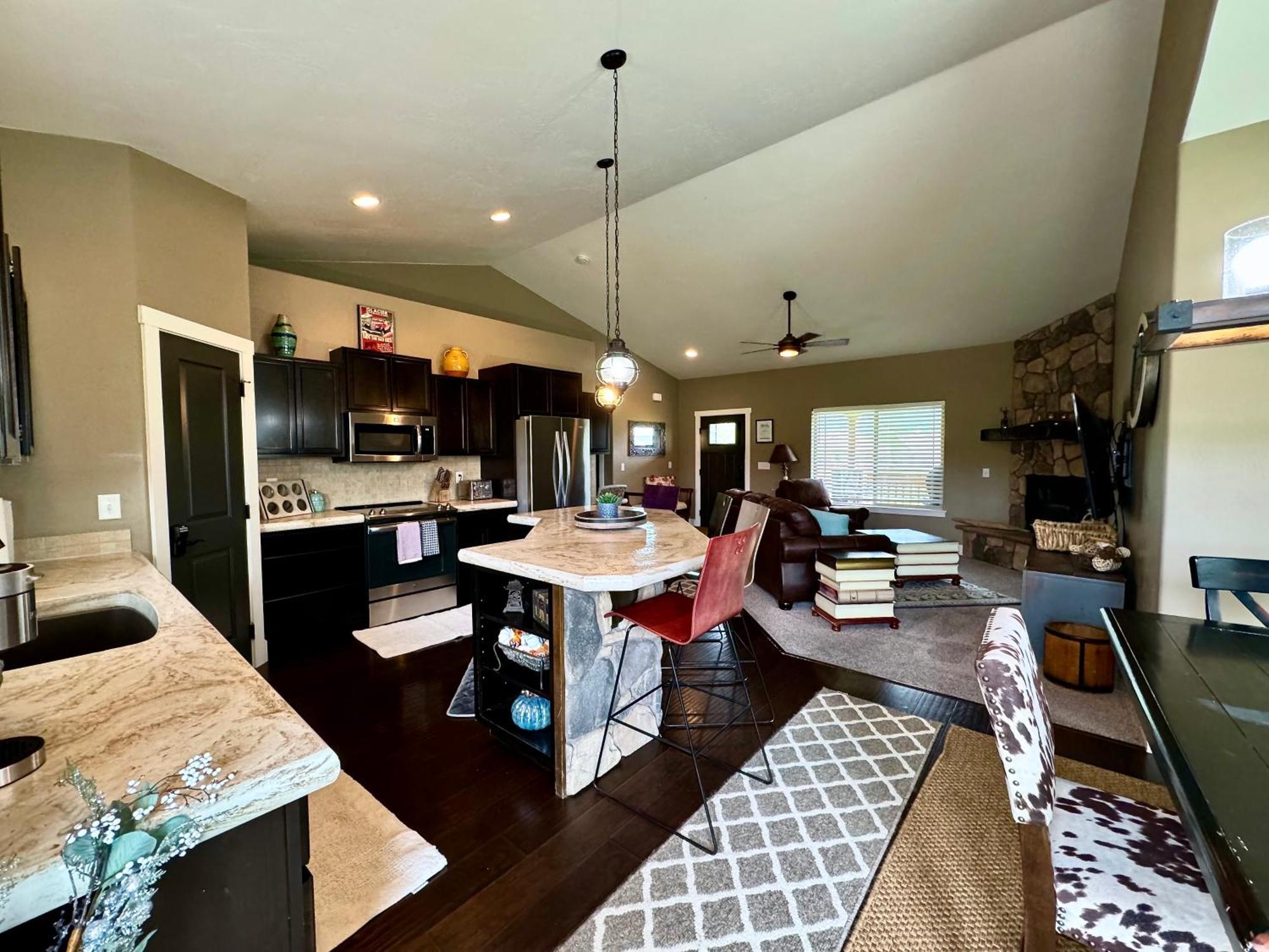 Hébergement de vacances Glacier Park Getaway - Rustic Range Retreat Columbia Falls